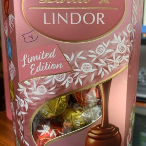 لنتدت لندور 5 نكهات مشكله 200 غ